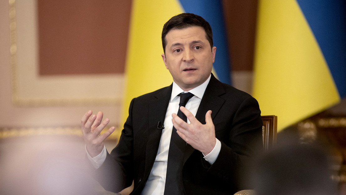 El presidente de Ucrania firma una orden para incrementar el Ejército en 100.000 efectivos