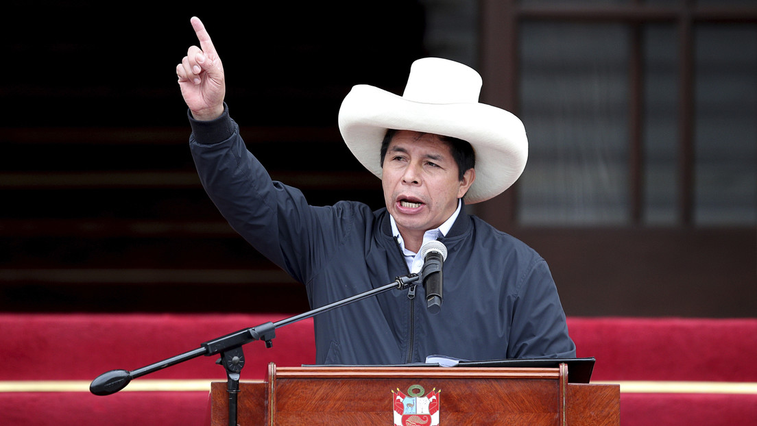 El primer ministro de Perú advierte que Castillo podría disolver el Congreso si no obtiene el voto de confianza para su nuevo gabinete