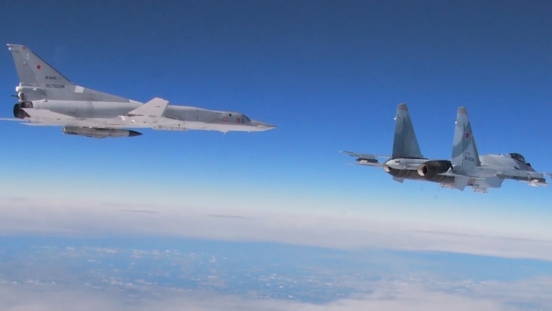 VIDEO: Dos bombarderos rusos Tu-22M3 patrullan el espacio aéreo de Bielorrusia