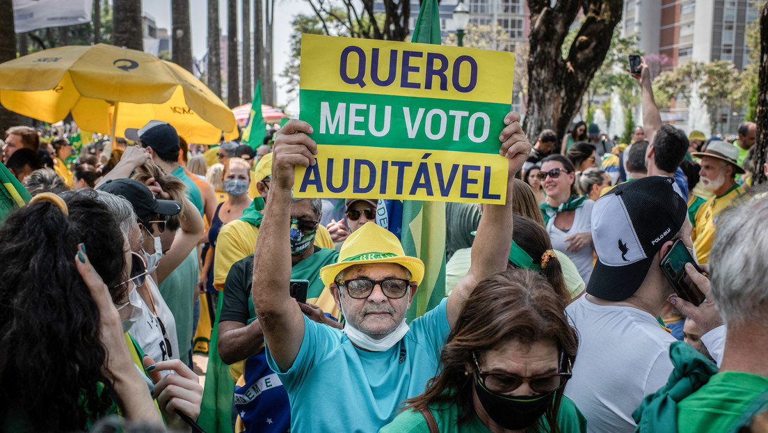 La Policía Federal de Brasil abre una investigación sobre el supuesto vínculo de Bolsonaro con 'milicias digitales'