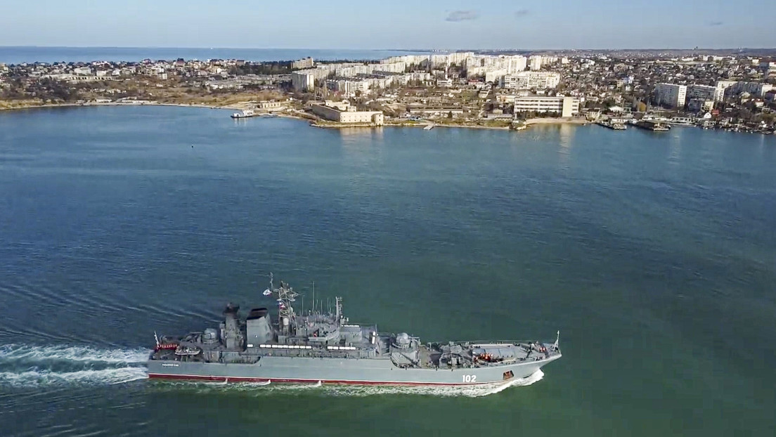 VIDEO: Más de 30 buques de la Flota del mar Negro de Rusia salen al mar para realizar ejercicios a gran escala