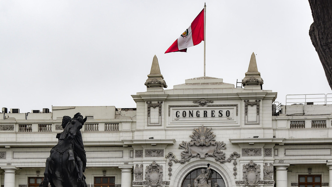 El Gobierno de Perú presenta una denuncia constitucional contra la presidenta del Congreso por su "propósito golpista"