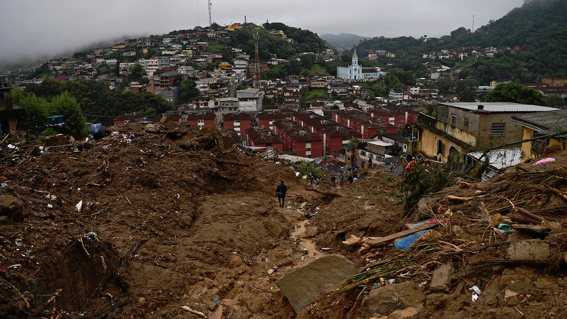 Asciende a 66 el número de muertos por las fuertes lluvias en Río de Janeiro y el gobernador dice que la tragedia dejó "escenas de guerra"