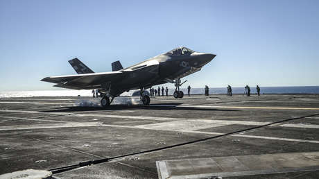 FOTOS: Los novedosos cazas F-35C de la Marina de EE.UU. pierden su cobertura de sigilo en su primera misión