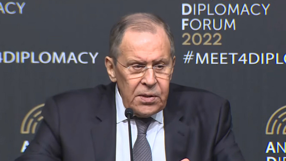 Las claves de la rueda de prensa de Lavrov tras su reunión con sus homólogos de Ucrania y Turquía