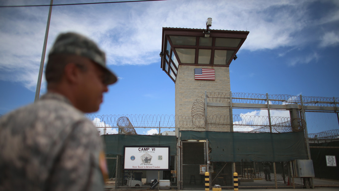 EE.UU. liberará de Guantánamo a un integrante de Al Qaeda que sufrió "actos de tortura atroces y viles" y confesó crímenes de guerra