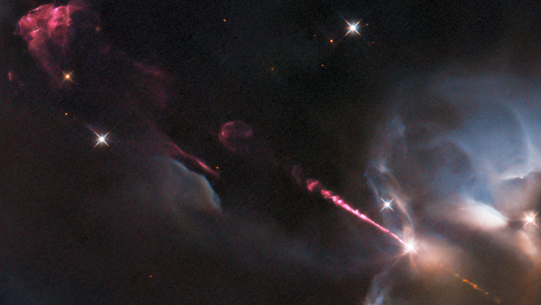 El telescopio espacial Hubble capta a una estrella bebé teniendo una "rabieta estelar" (FOTO)