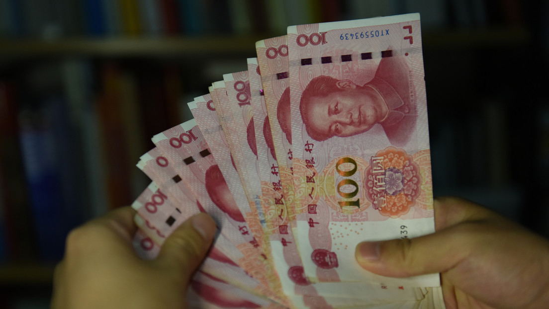 Los depósitos en yuanes sustituyen al dólar y al euro en el segundo mayor banco de Rusia, en medio de sanciones que buscan aislarla de estas divisas