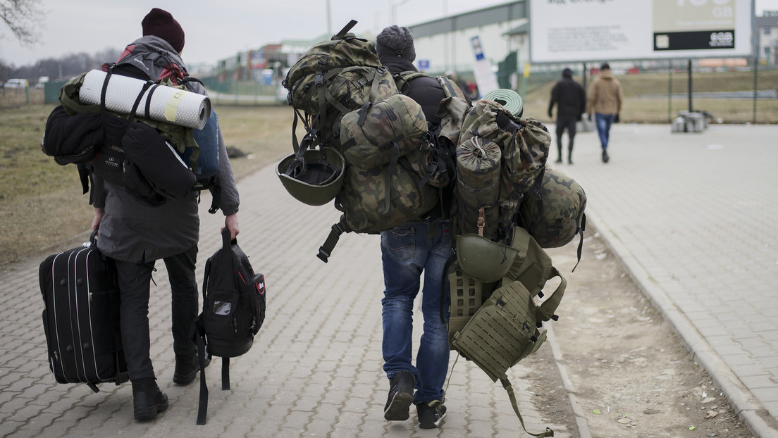 "No tengo interés en ser un héroe o morir": un mercenario británico pasa 9 horas en Ucrania y se va desengañado con el contrato