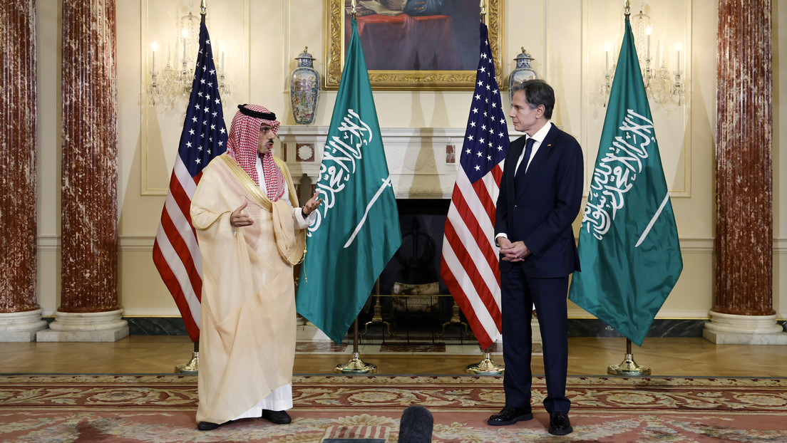 Arabia Saudita tacha de noticias falsas los reportes sobre la visita de Blinken