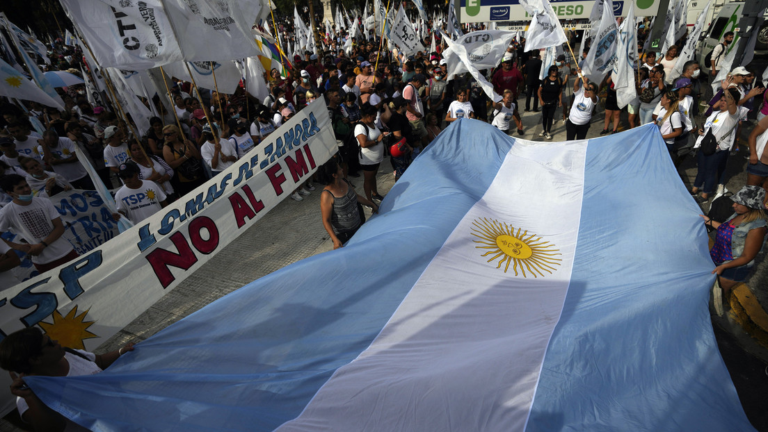 El FMI extiende hasta el 31 de marzo los próximos vencimientos para que Argentina pueda pagarlos