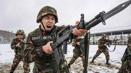 China se compromete a reforzar sus capacidades de defensa en 2022