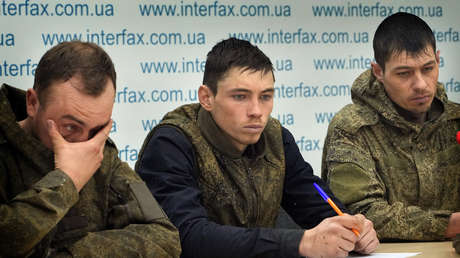 Human Rights Watch pide a Ucrania que respete los derechos de los soldados rusos capturados y deje de exponerlos públicamente en videos