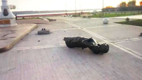 Derriban una estatua de Cristina Kirchner en el sur argentino y detienen a un sospechoso del hecho