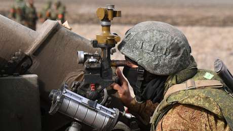 Ministerio ruso de Defensa: Milicias de Donetsk derriban dos helicópteros que evacuaban a nacionalistas ucranianos desde Mariúpol