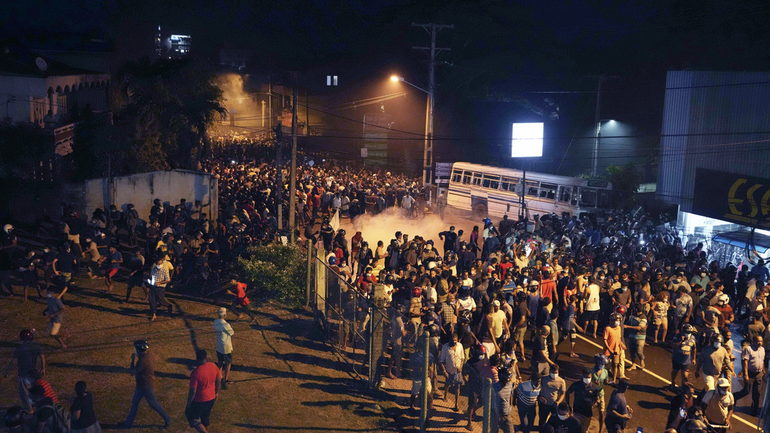 Sri Lanka declara el estado de emergencia tras protestas por la gestión gubernamental de la crisis económica