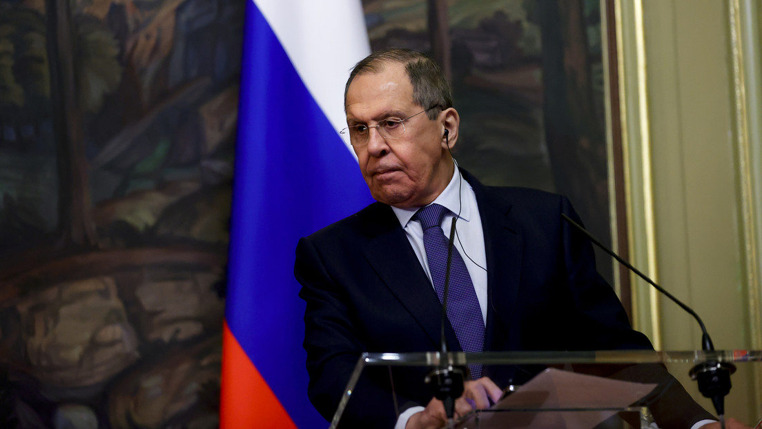 Lavrov sobre las palabras de Biden de que Putin es un "criminal de guerra": "EE.UU., que invadió Irak, Libia y Siria, no tiene buena conciencia"