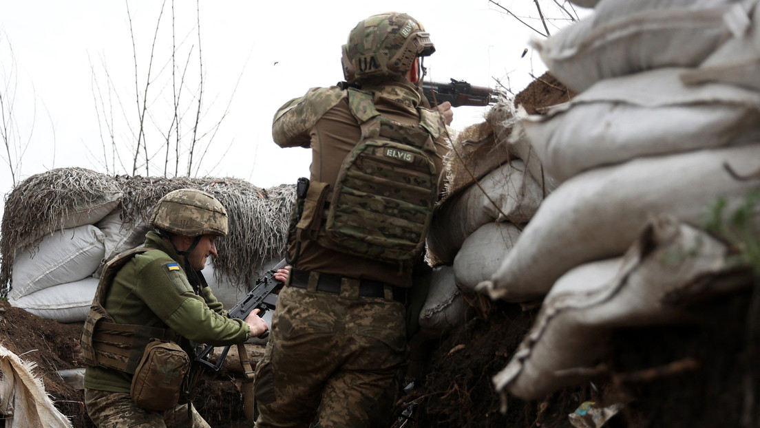 El Ministerio de Defensa de Rusia informa sobre los intentos de combate de militares ucranianos rodeados para abandonar Mariúpol