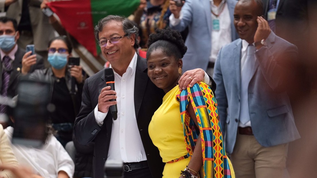 El candidato Gustavo Petro habla de "perdón social" en Colombia y las redes estallan en polémica
