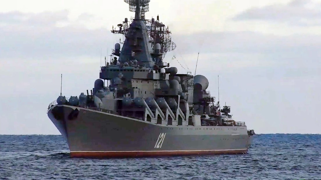 Ministerio ruso de Defensa: El crucero Moskvá se hundió en el mar Negro