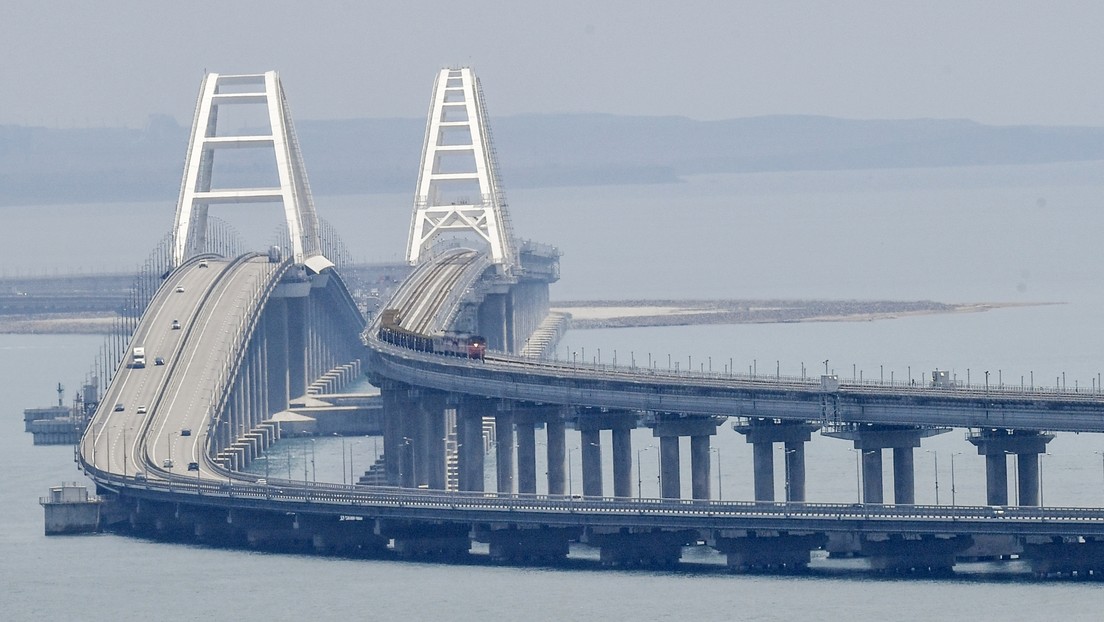 Ucrania afirma que atacará el puente de Crimea a la que se le presente "una oportunidad"