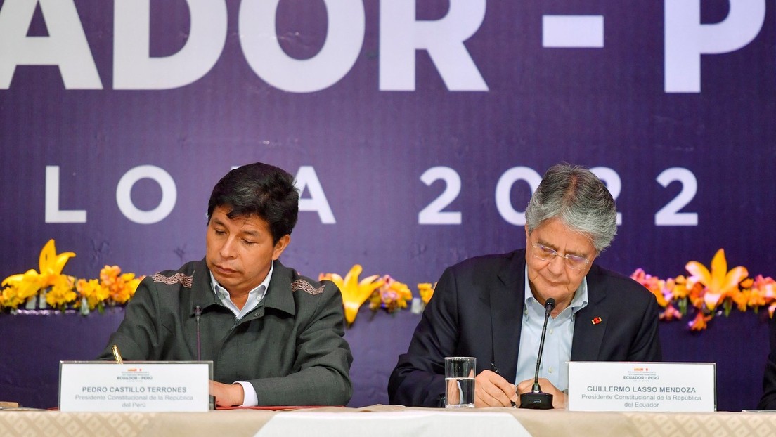 Guillermo Lasso y Pedro Castillo firman la Declaración de Loja 2022, con 43 compromisos en áreas claves