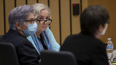 Comienza el juicio contra una novelista estadounidense, autora de un ensayo titulado 'Cómo matar a tu esposo', acusada de asesinar a su pareja