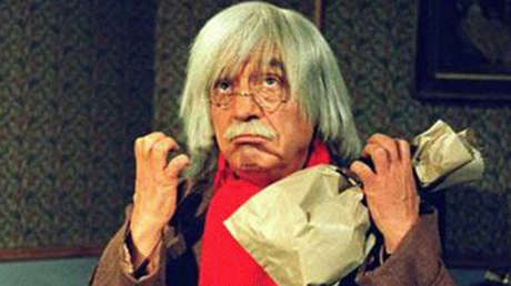 "Prefiero dos de 14": Un viejo 'chiste' pedófilo de Chespirito genera repudio en redes sociales