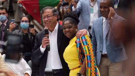 El candidato Gustavo Petro habla de "perdón social" en Colombia y las redes estallan en polémica