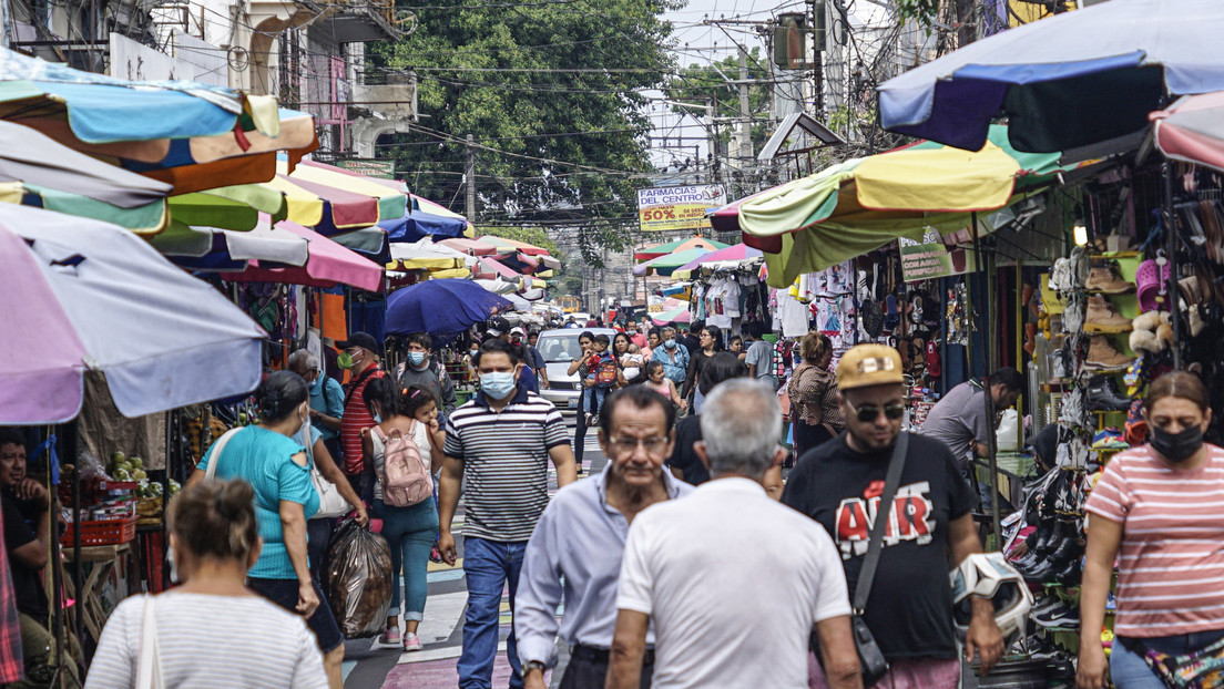 Moody's reduce la calificación de El Salvador a Caa3 ante "la falta de un plan de financiamiento creíble"