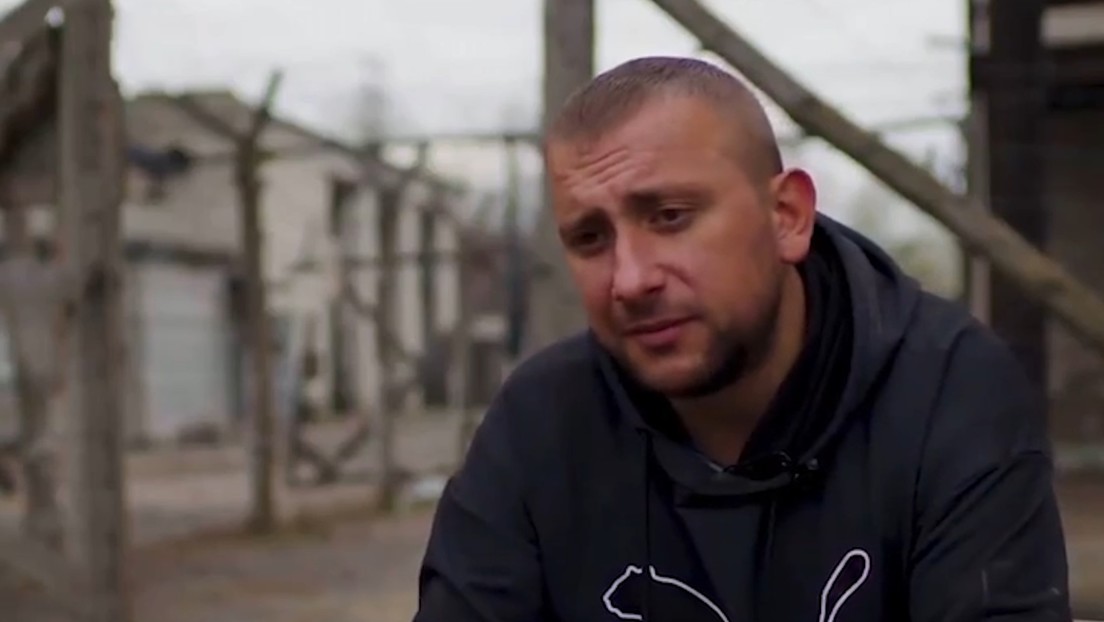 "Nos colgaban en la celda, nos golpeaban": Un miliciano de Lugansk muestra una prisión secreta de tortura del batallón ucraniano Aidar