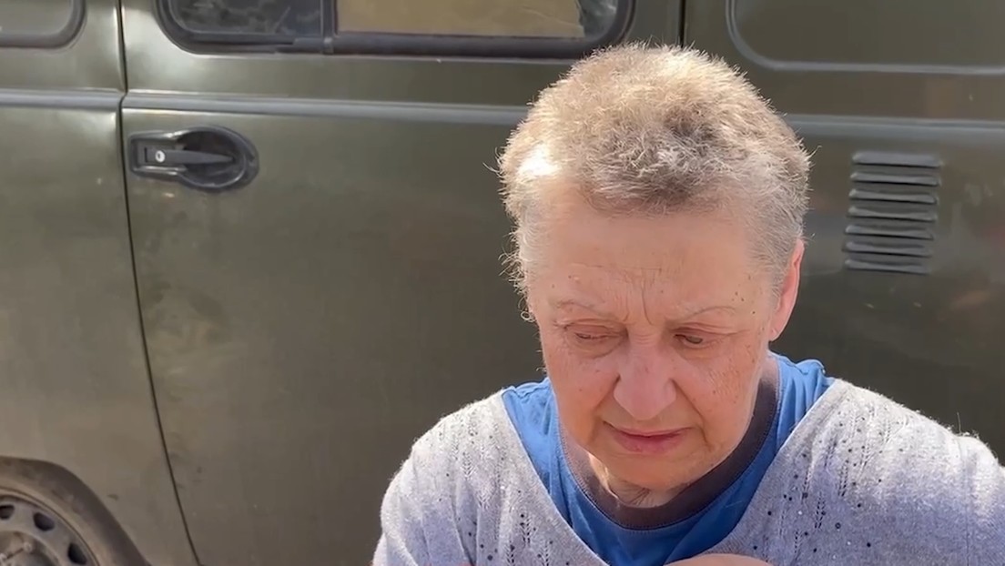 VIDEO: Residente de Mariúpol que estuvo retenida en Azovstal cuenta cómo los combatientes de Donbass la salvaron