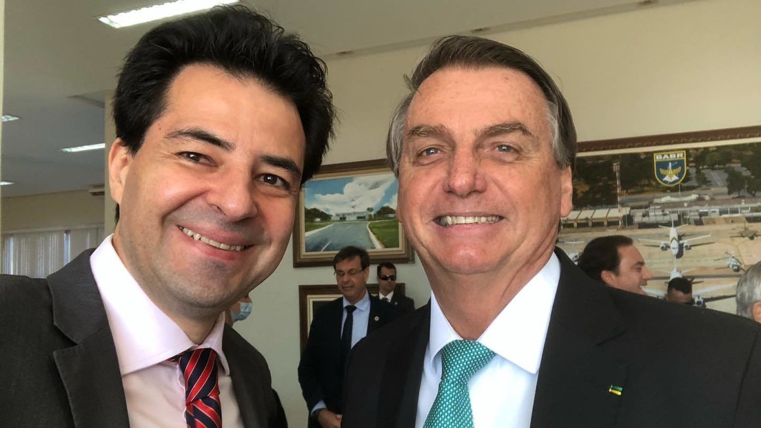 Bolsonaro sustituye al ministro de Minas y Energías tras sus críticas al aumento del diésel