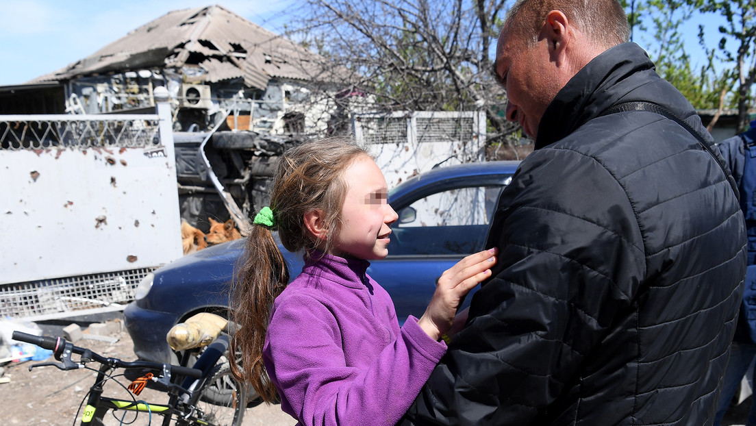 Una mujer de Mariúpol relata cómo ella y sus niños sobrevivieron milagrosamente a un ataque de las fuerzas ucranianas