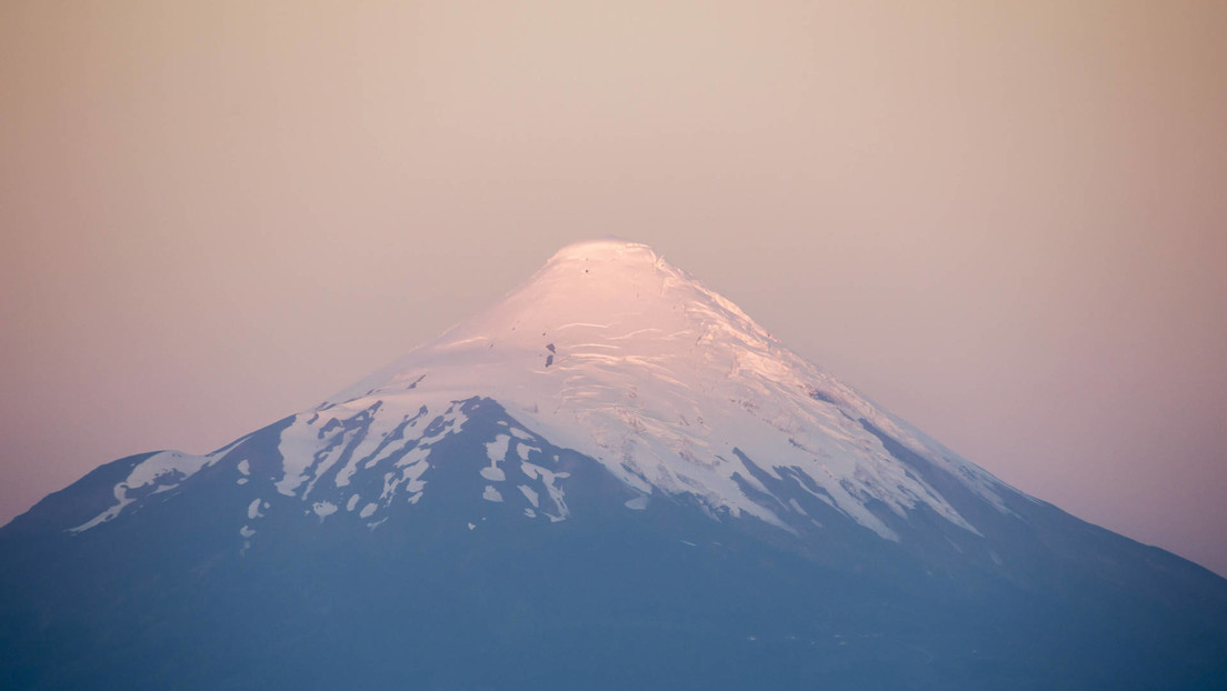Descubren por qué la erupción de un volcán en Alaska se retrasa ya más de una década