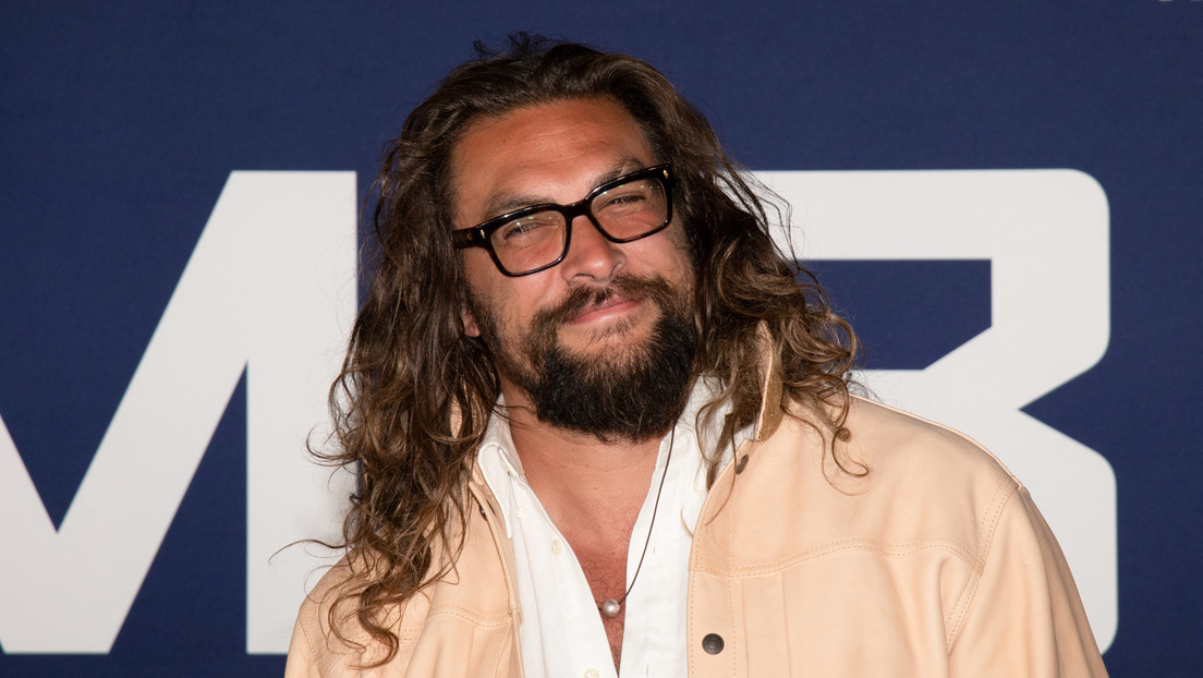 Jason Momoa recibe críticas por publicar fotografías en el interior de la Capilla Sixtina del Vaticano y se disculpa