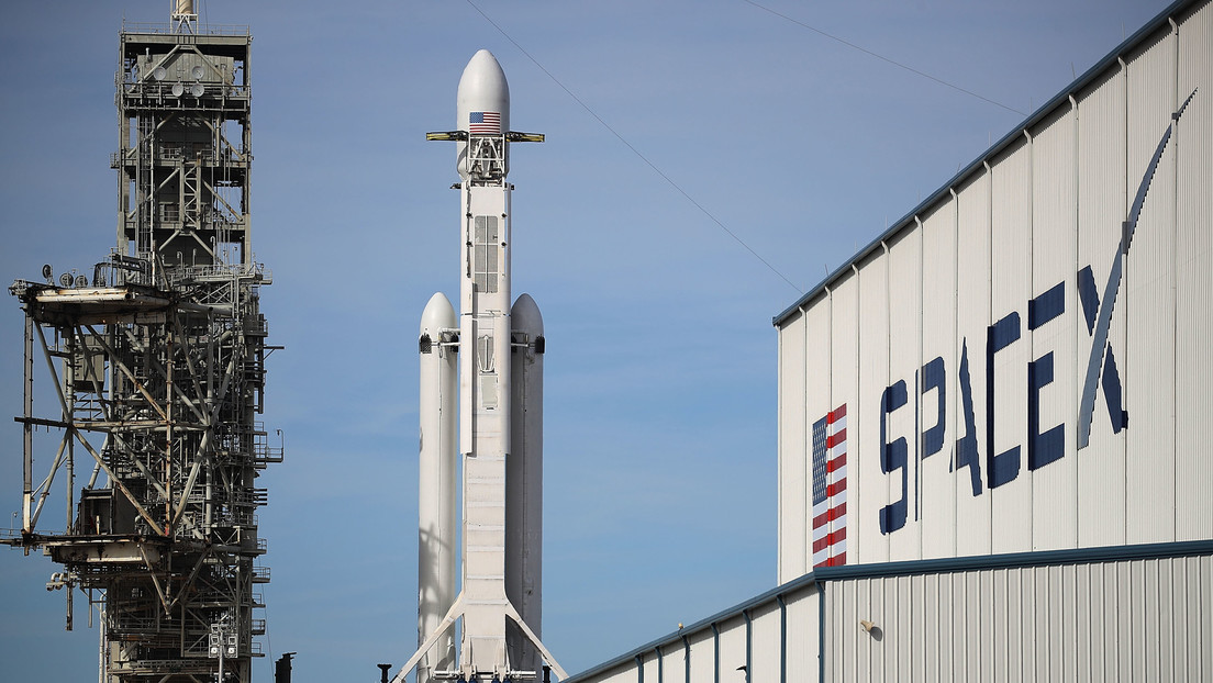 Reportan que SpaceX planea vender acciones para financiar la oferta de Elon Musk por Twitter
