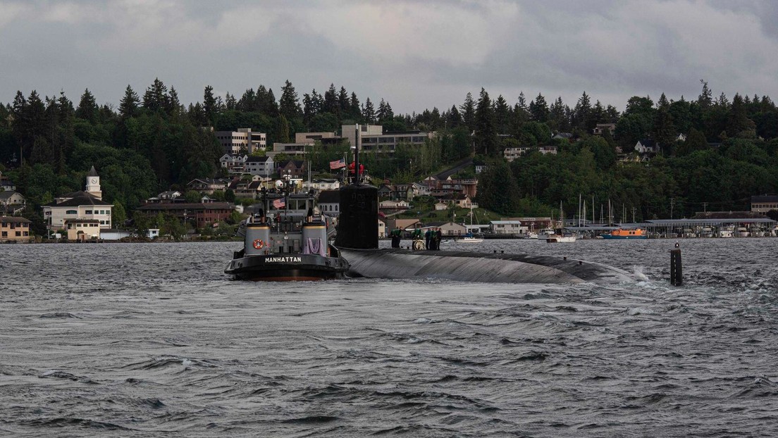 El submarino nuclear de EE.UU. que chocó contra un monte subacuático en 2021 había colisionado poco antes contra un muelle