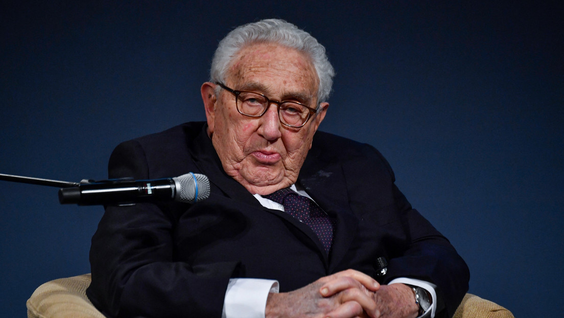 Zelenski arremete contra Kissinger por proponer que Ucrania ceda territorios a Rusia: "Parece como si tuviera 1938 en su calendario"