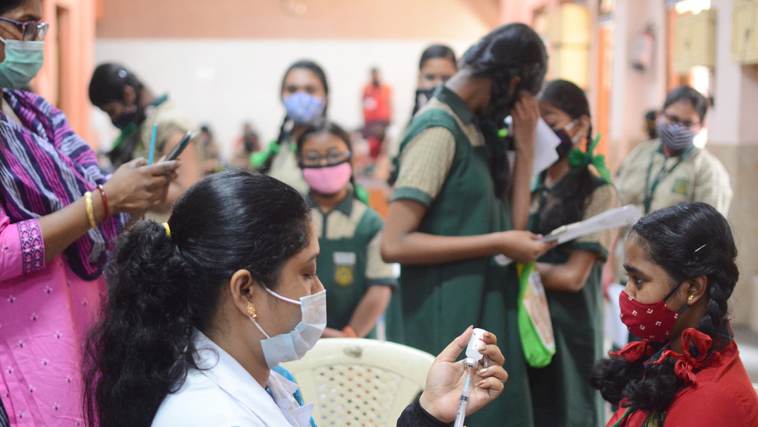"Ofrece muchas lecciones para el mundo": Bill Gates elogia la campaña de vacunación anticovid en la India