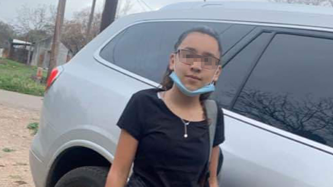 Una niña de 11 años sobrevivió al tiroteo de Texas manchándose con sangre de su compañera muerta