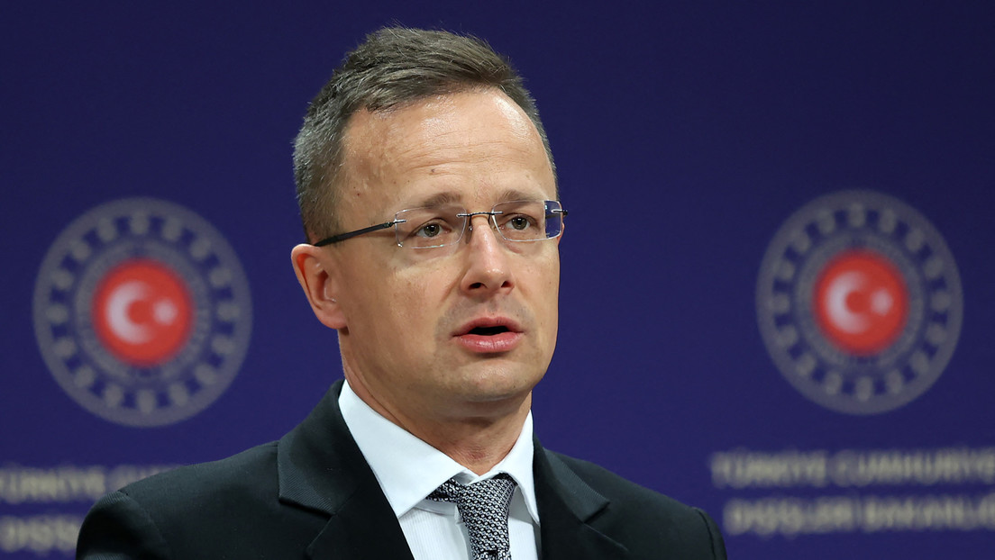 El canciller de Hungría está de acuerdo en que Zelenski tiene problemas mentales