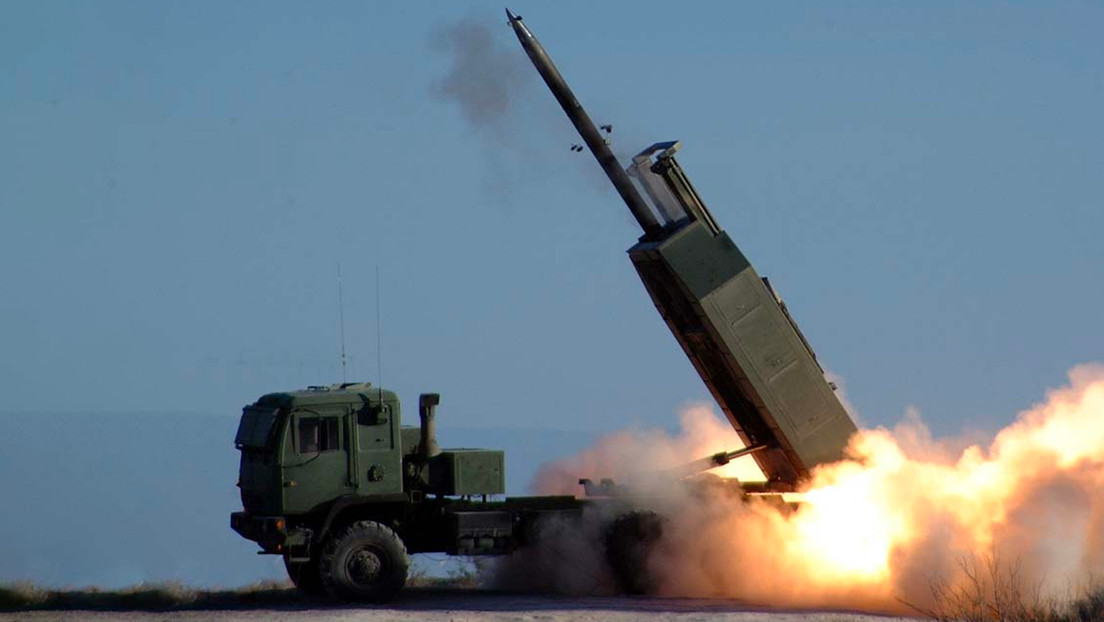 EE.UU. y Reino Unido tienen un plan para entrenar a los militares ucranianos en el uso de sofisticados lanzacohetes múltiples