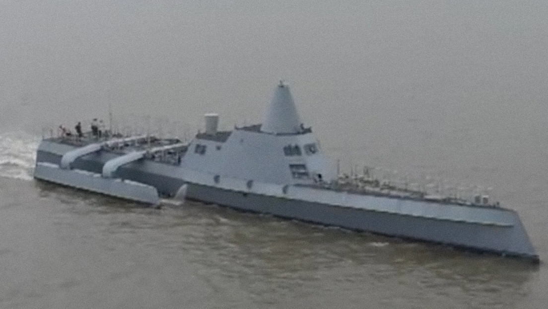 El primer buque no tripulado chino con inteligencia artificial es probado con éxito en mar abierto