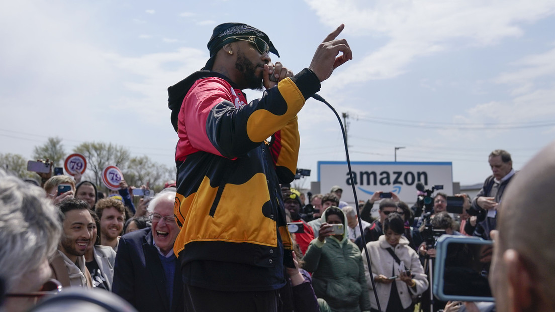 The Washington Post: Amazon despide y amenaza con la Policía a los empleados que buscan sindicalizarse en EE.UU.