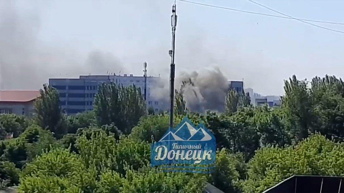 Ucrania bombardea una planta de la industria de defensa en Donetsk (VIDEO)