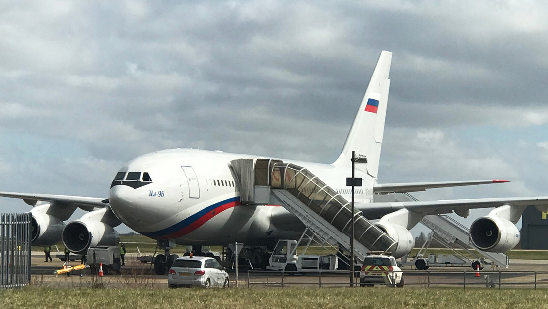 Moscú denuncia que EE.UU. prohibió la llegada de un vuelo especial que debía recoger a diplomáticos rusos