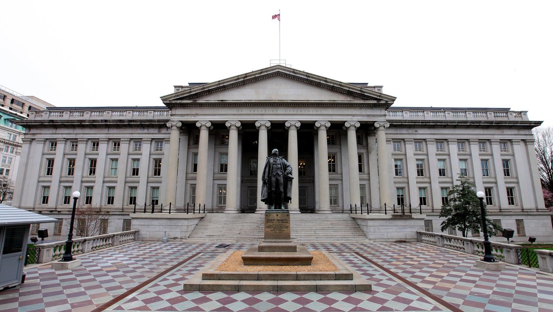Bloomberg: Bancos piden al Departamento de Tesoro de EE.UU. permiso temporal para realizar transacciones con activos rusos