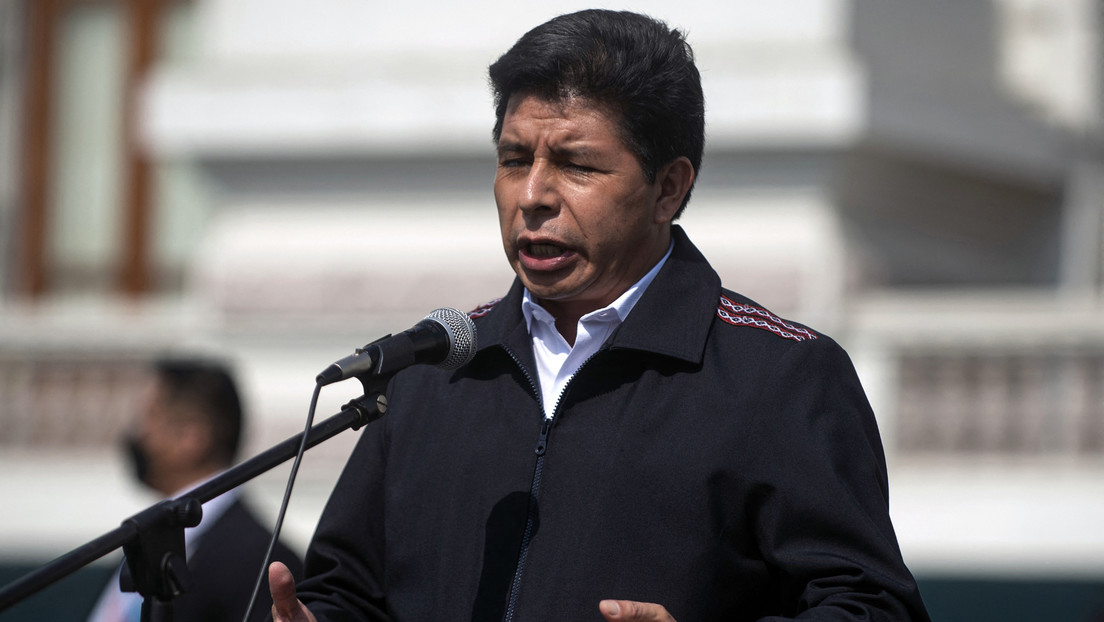 La Comisión de Fiscalización del Congreso peruano recomienda una acusación constitucional contra Pedro Castillo por corrupción