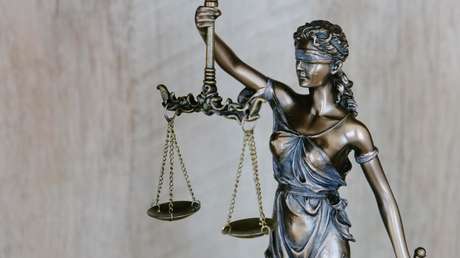 Sentencian a más de 20 años de prisión a un sacerdote católico por agredir sexualmente a un adolescente